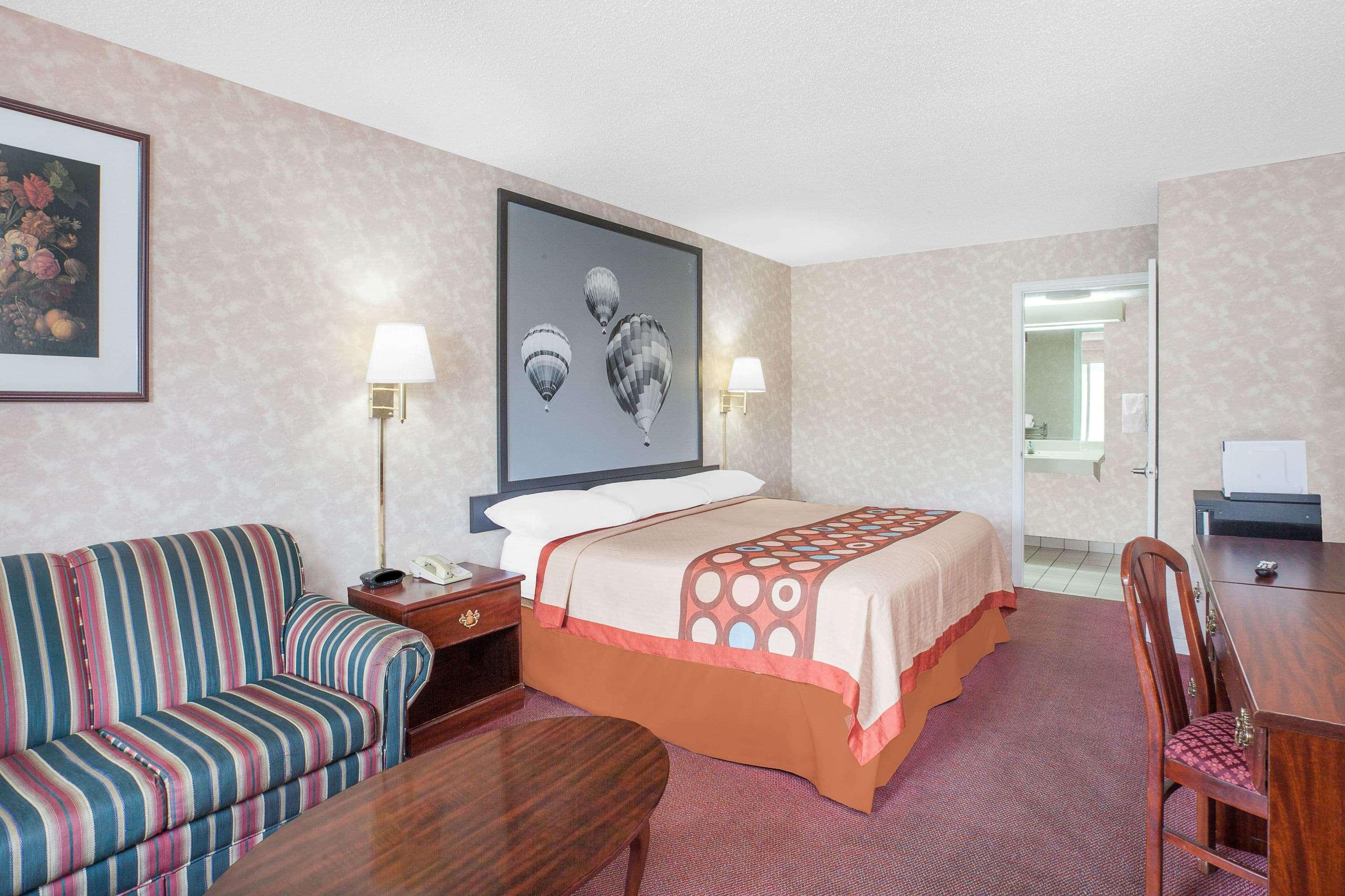 Super 8 By Wyndham Decatur Priceville Dış mekan fotoğraf