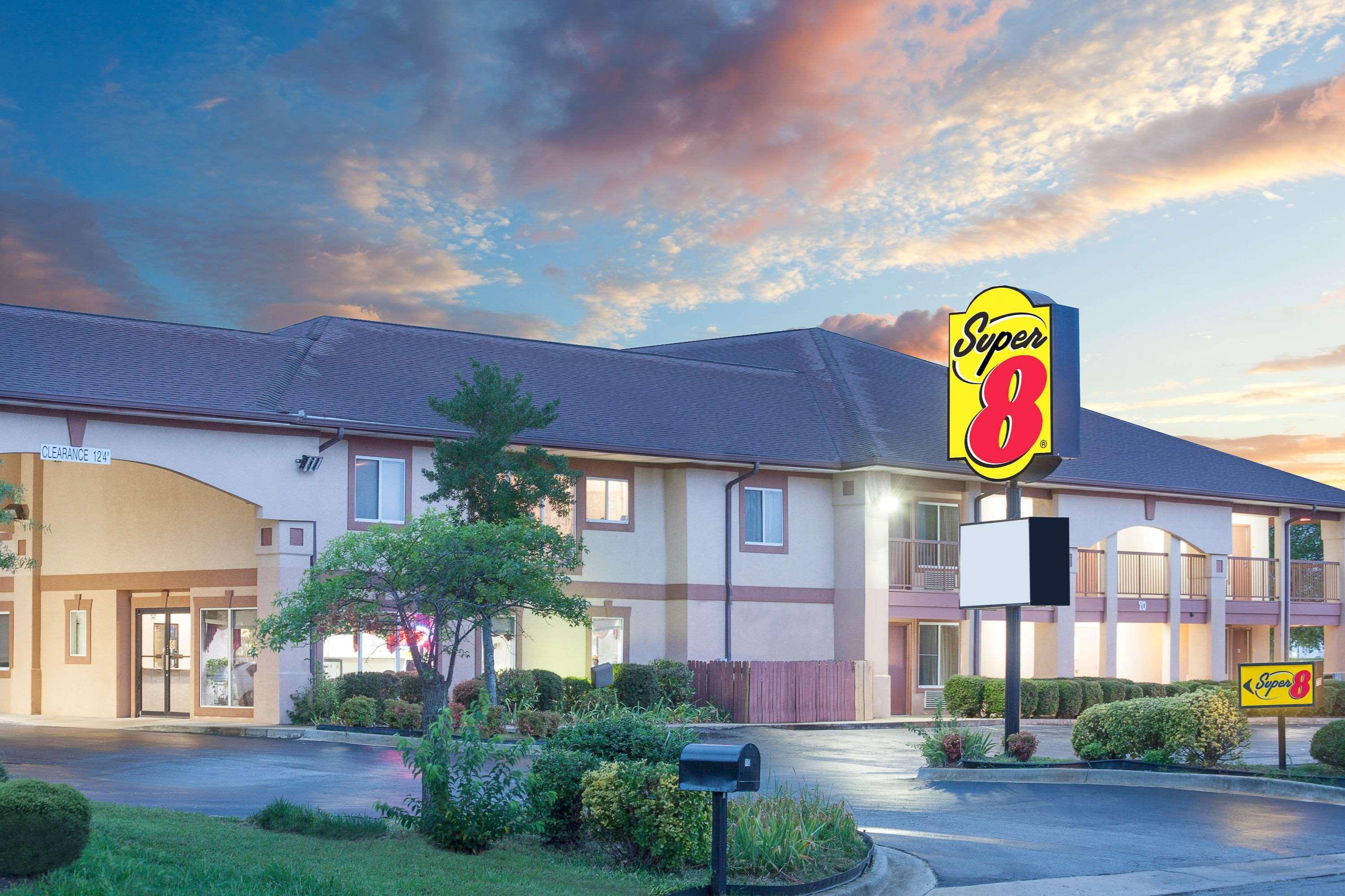 Super 8 By Wyndham Decatur Priceville Dış mekan fotoğraf