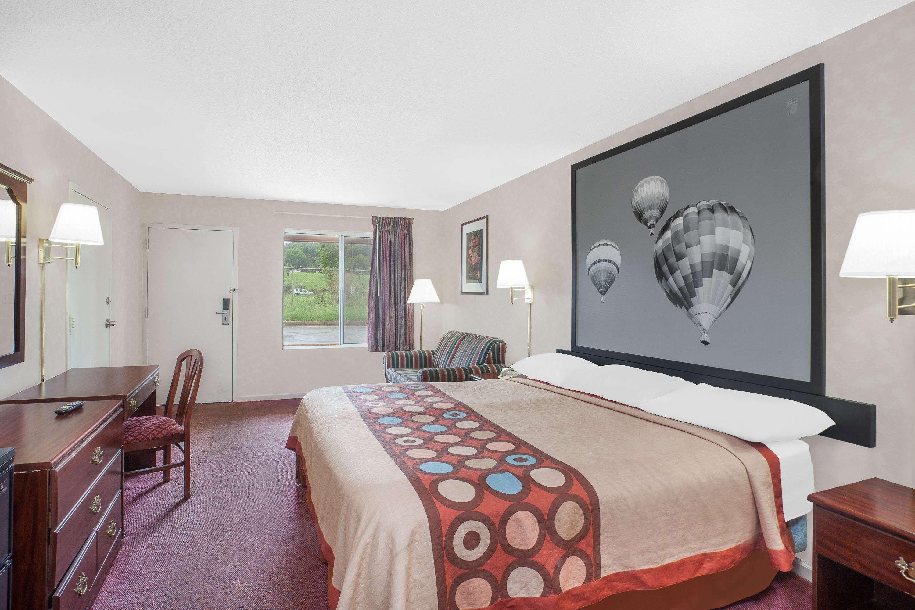 Super 8 By Wyndham Decatur Priceville Dış mekan fotoğraf