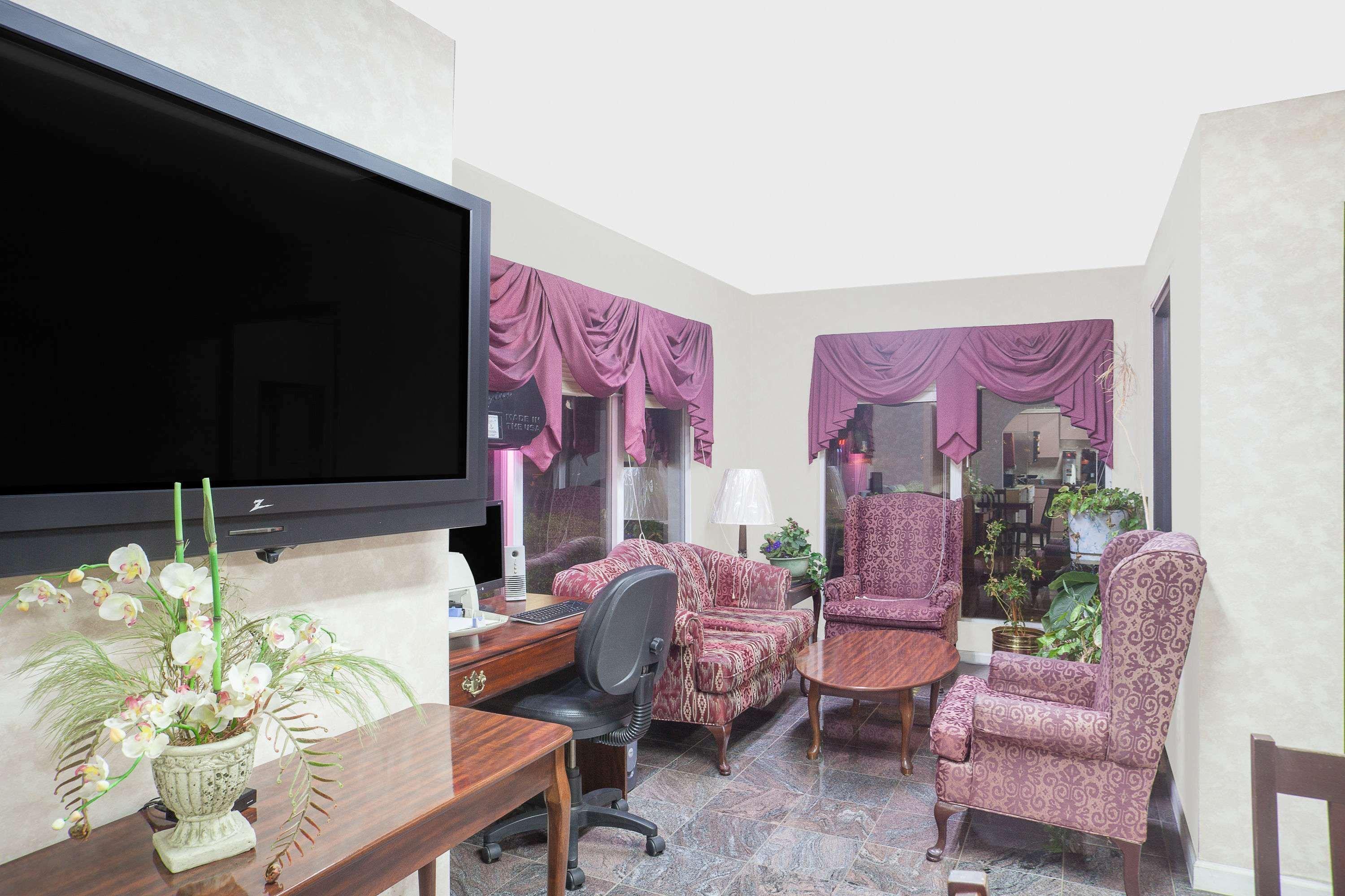 Super 8 By Wyndham Decatur Priceville Dış mekan fotoğraf
