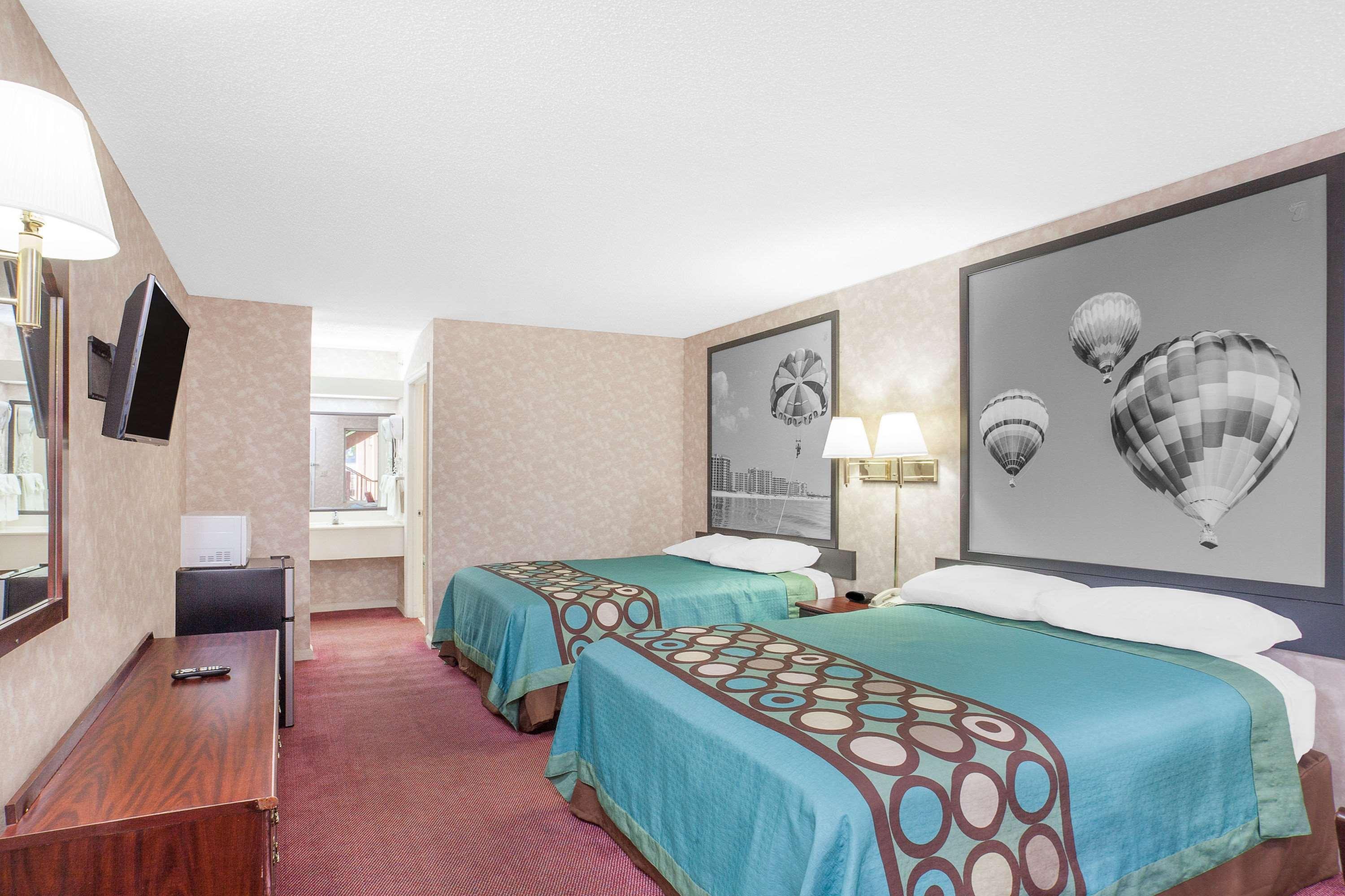 Super 8 By Wyndham Decatur Priceville Dış mekan fotoğraf